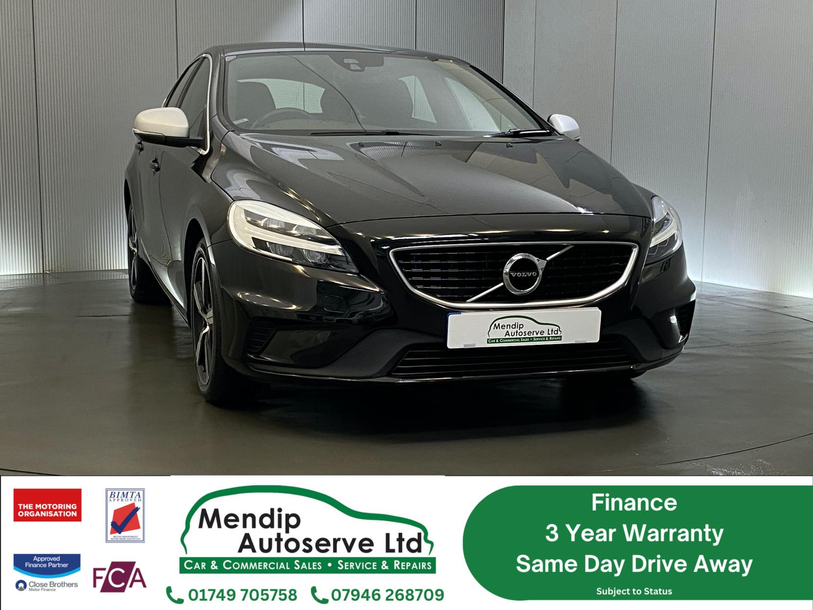 Volvo V40 2.0 T2 R-Design Hatchback 5dr Petrol Manual Euro 6 (s/s) (122 ps)
