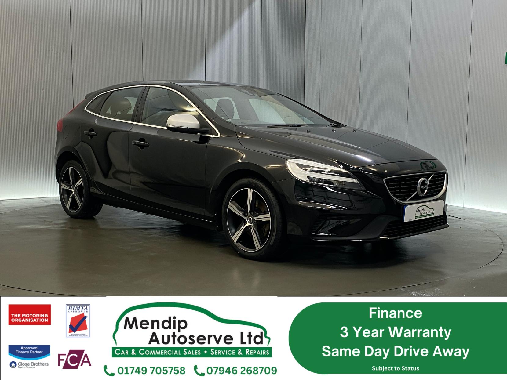 Volvo V40 2.0 T2 R-Design Hatchback 5dr Petrol Manual Euro 6 (s/s) (122 ps)