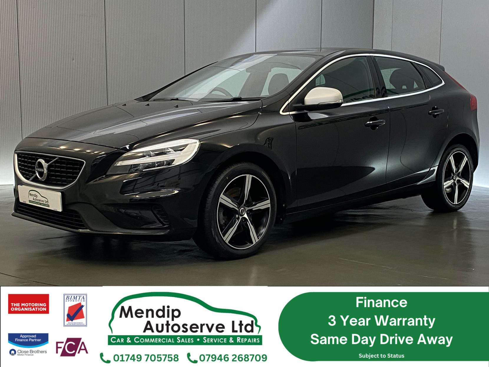 Volvo V40 2.0 T2 R-Design Hatchback 5dr Petrol Manual Euro 6 (s/s) (122 ps)