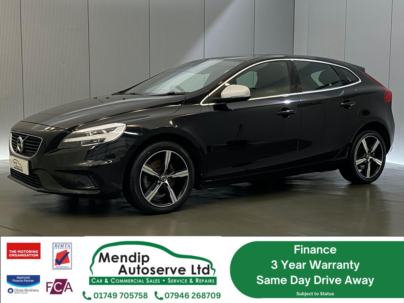 Volvo V40 2.0 T2 R-Design Hatchback 5dr Petrol Manual Euro 6 (s/s) (122 ps)