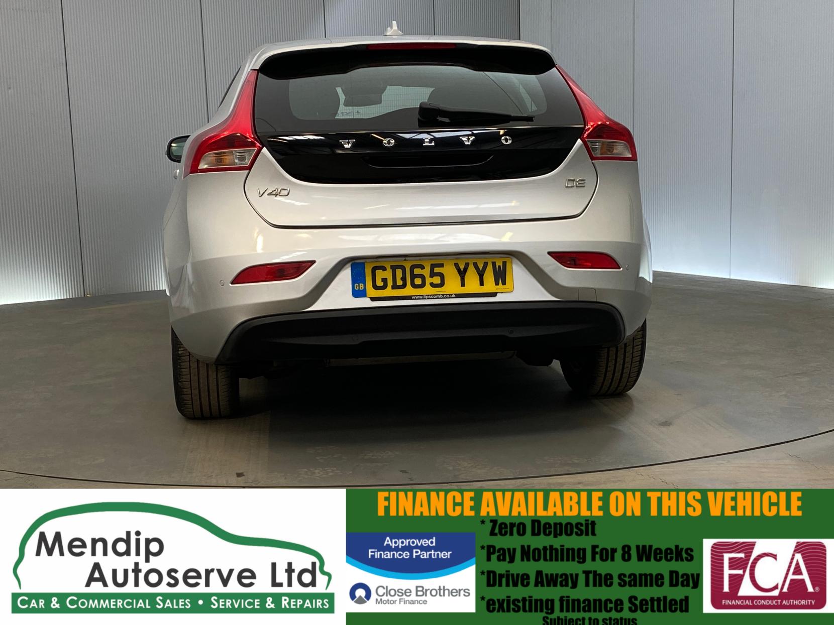 Volvo V40 2.0 D2 SE Nav Hatchback 5dr Diesel Auto Euro 6 (s/s) (120 ps)