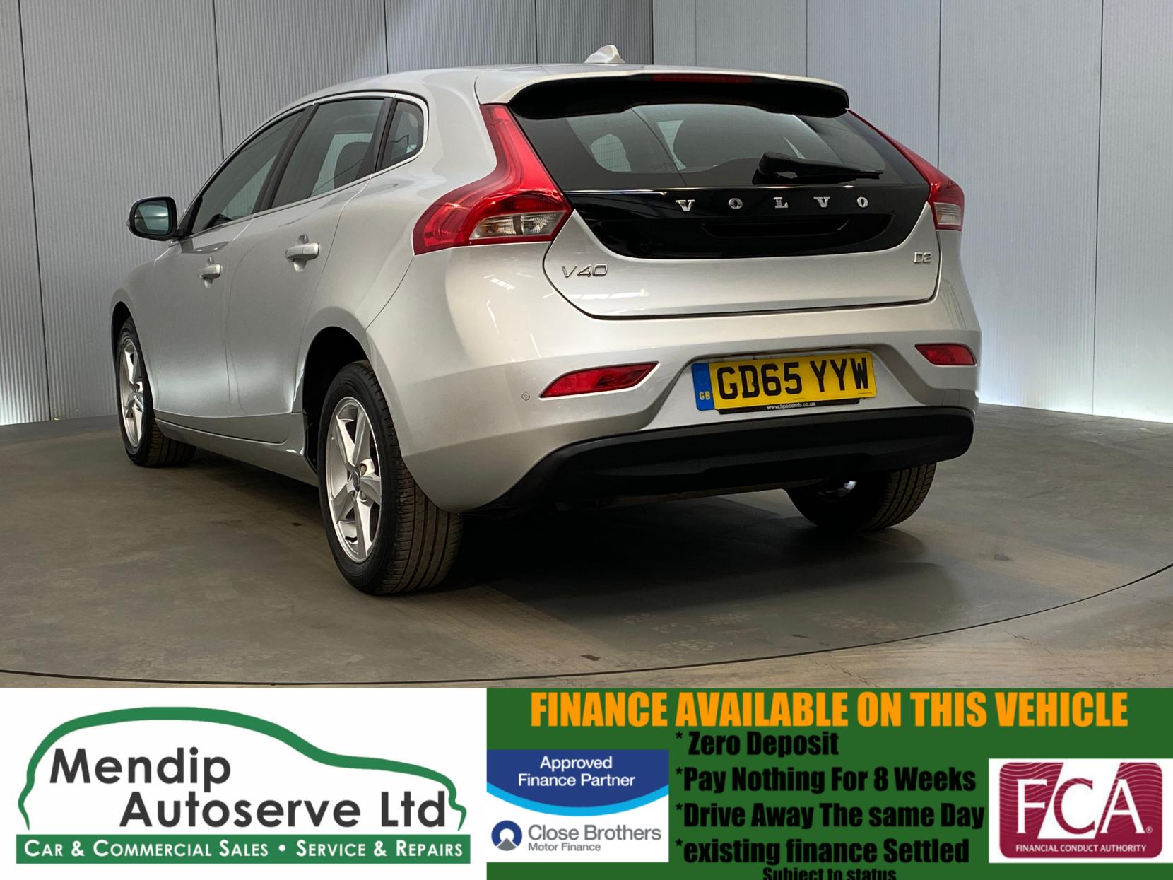 Volvo V40 2.0 D2 SE Nav Hatchback 5dr Diesel Auto Euro 6 (s/s) (120 ps)