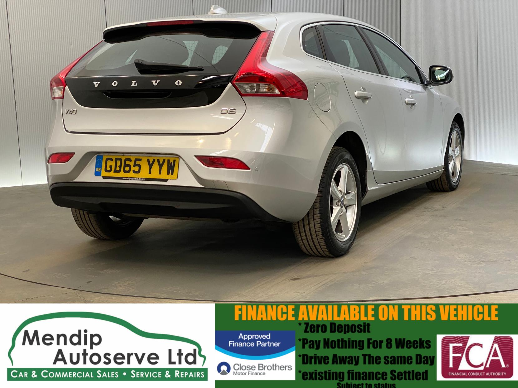 Volvo V40 2.0 D2 SE Nav Hatchback 5dr Diesel Auto Euro 6 (s/s) (120 ps)