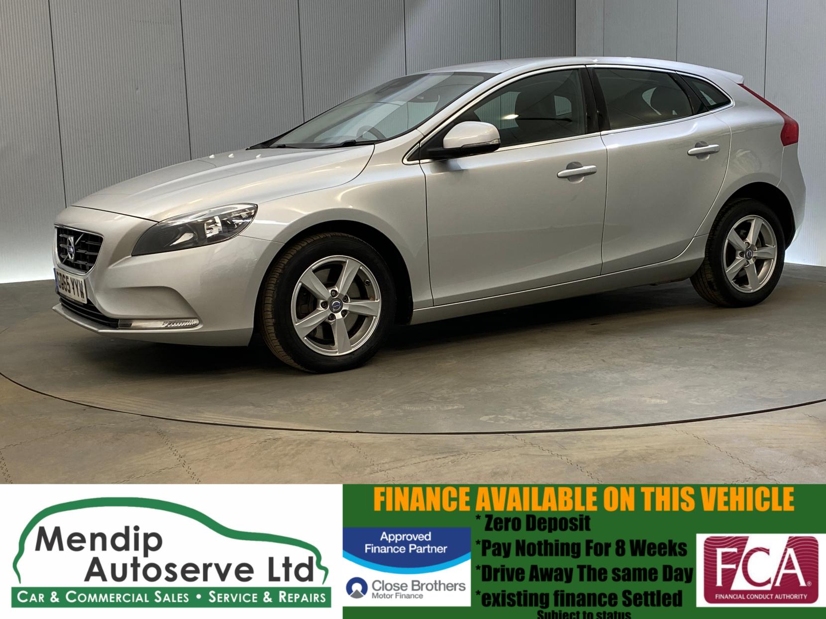 Volvo V40 2.0 D2 SE Nav Hatchback 5dr Diesel Auto Euro 6 (s/s) (120 ps)