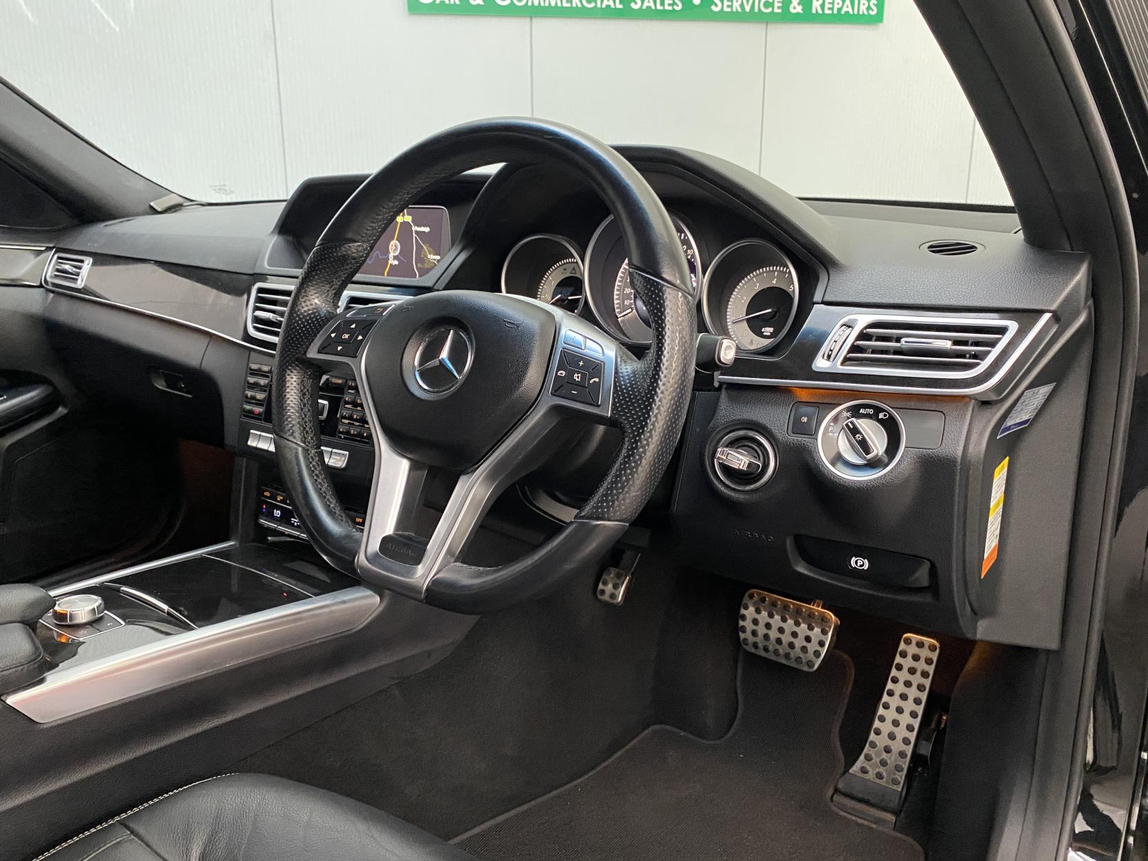 Mercedes-Benz E Class 2.0 E250 AMG Line Estate 5dr Petrol G-Tronic+ Euro 6 (s/s) (211 ps)