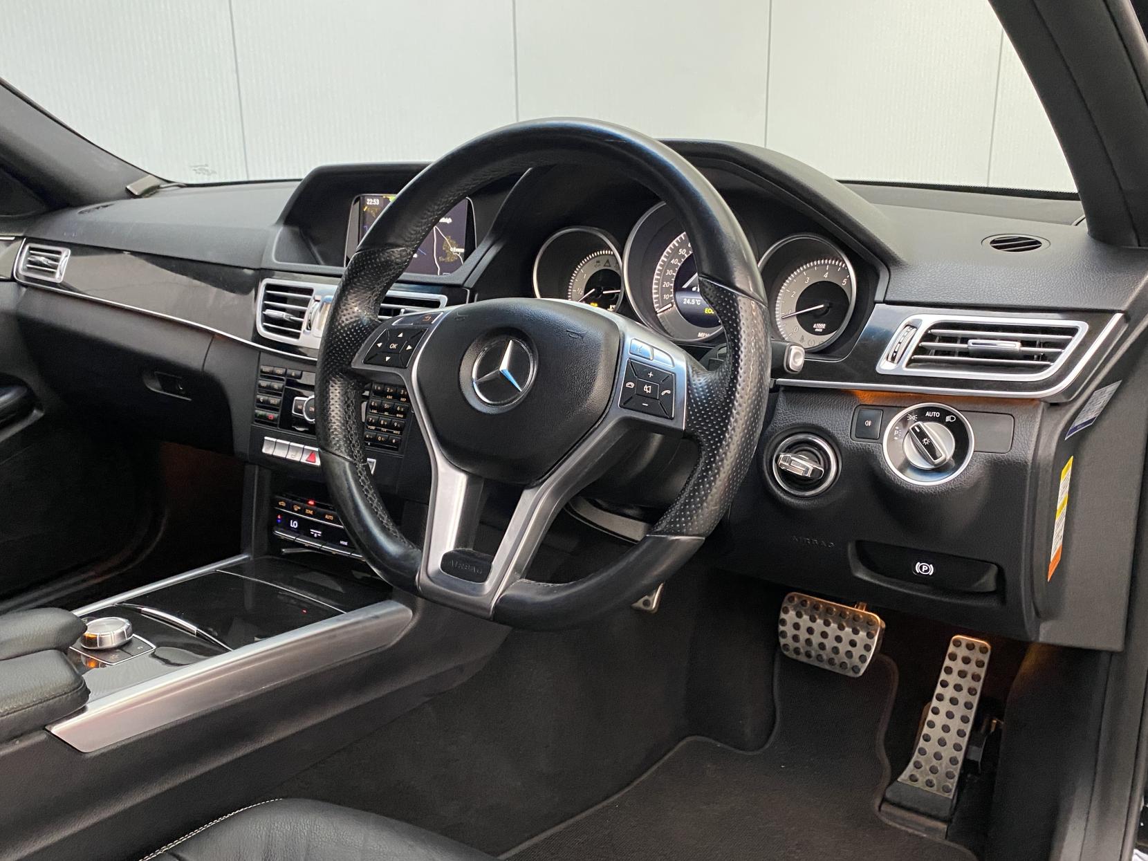 Mercedes-Benz E Class 2.0 E250 AMG Line Estate 5dr Petrol G-Tronic+ Euro 6 (s/s) (211 ps)