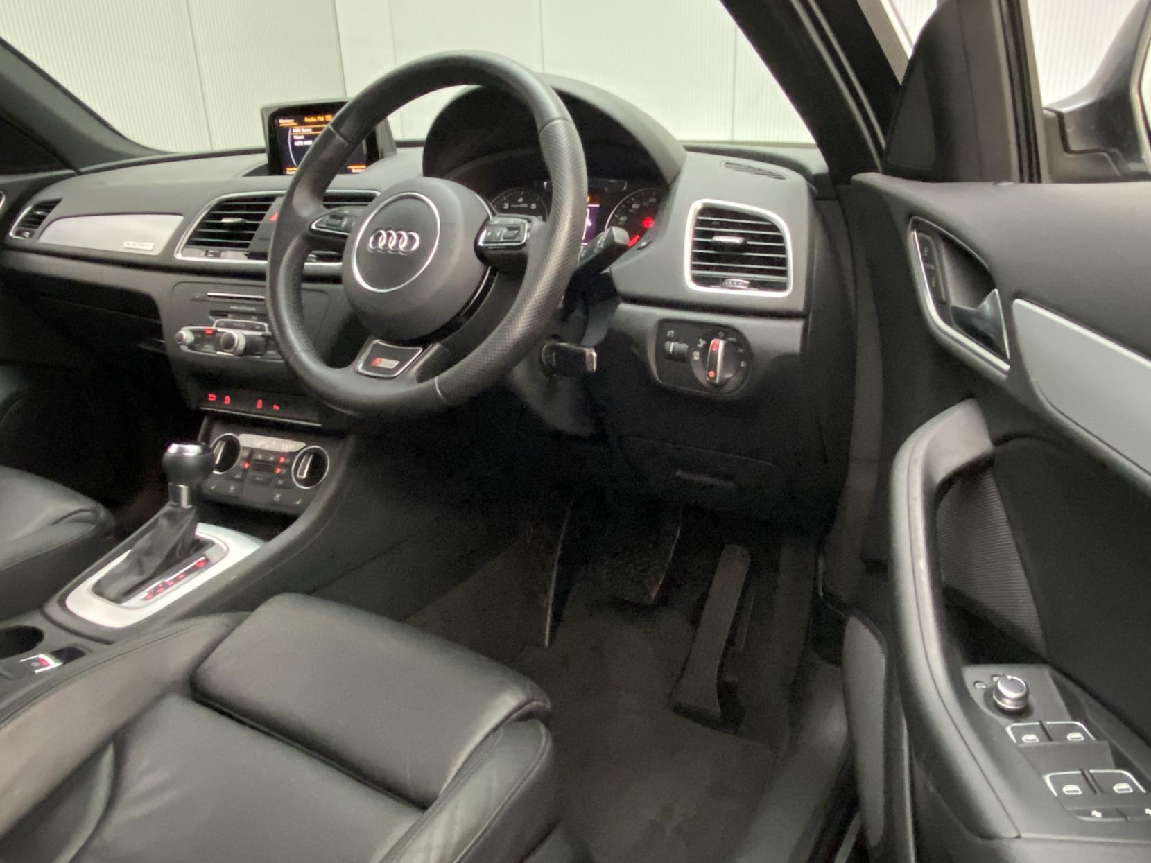 Audi Q3 2.0 TFSI S line SUV 5dr Petrol S Tronic quattro Euro 6 (s/s) (180 ps)
