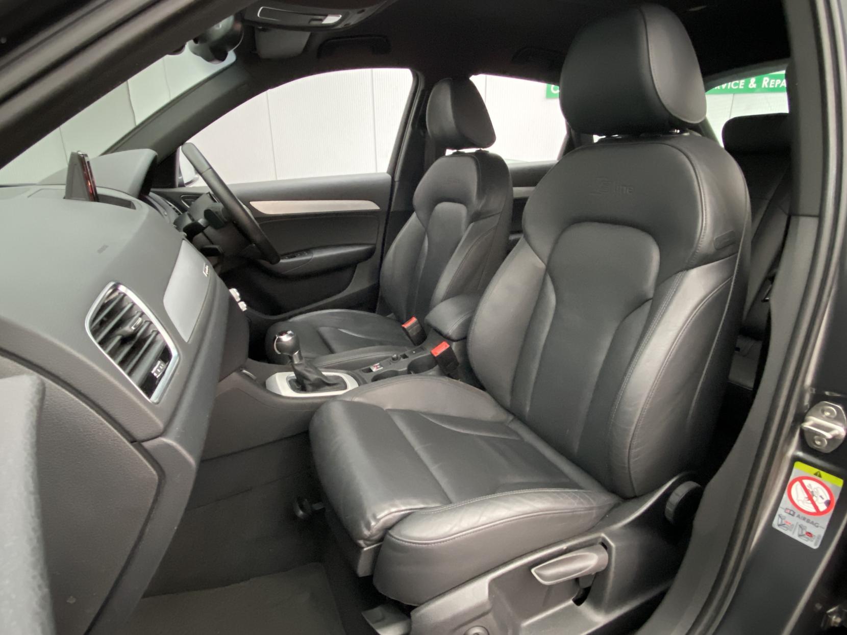 Audi Q3 2.0 TFSI S line SUV 5dr Petrol S Tronic quattro Euro 6 (s/s) (180 ps)
