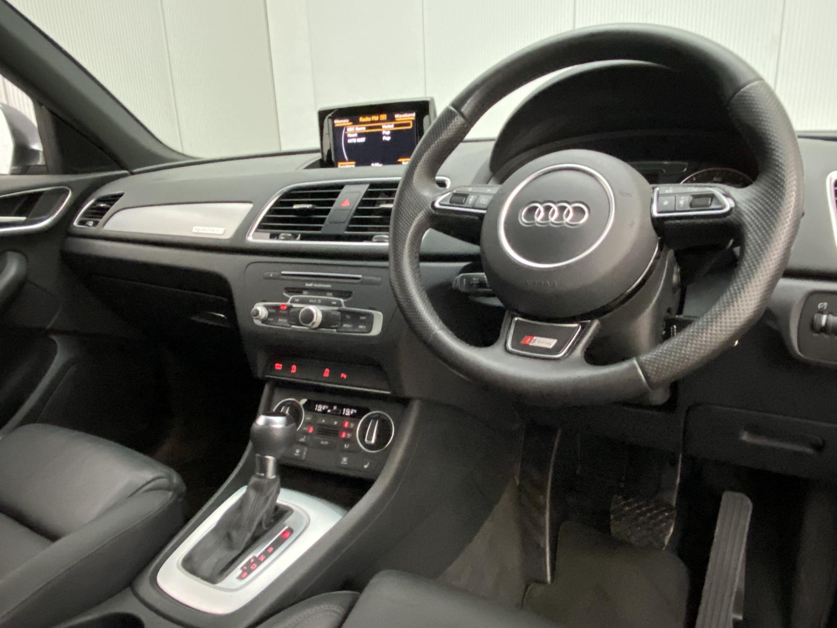 Audi Q3 2.0 TFSI S line SUV 5dr Petrol S Tronic quattro Euro 6 (s/s) (180 ps)