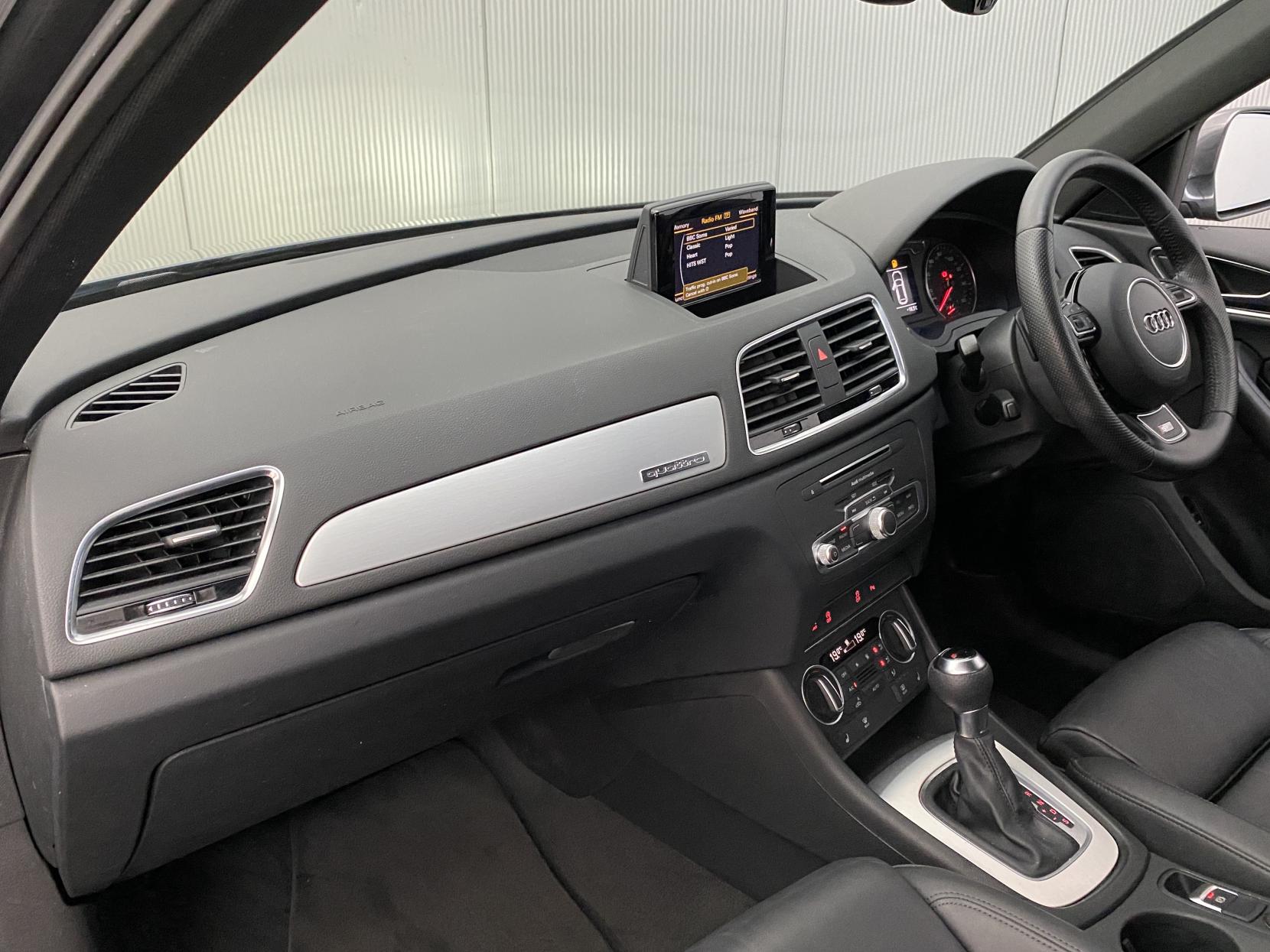 Audi Q3 2.0 TFSI S line SUV 5dr Petrol S Tronic quattro Euro 6 (s/s) (180 ps)