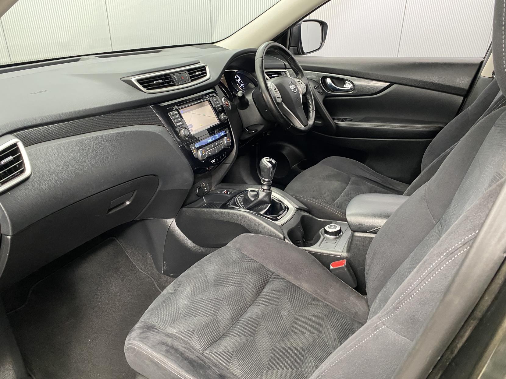 Nissan X-Trail 1.6 dCi n-tec SUV 5dr Diesel Manual 4WD Euro 6 (s/s) (130 ps)