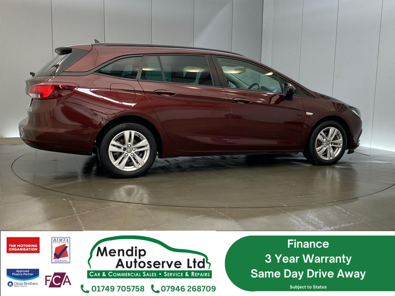 Vauxhall Astra 1.6 CDTi ecoTEC BlueInjection Tech Line Nav Sports Tourer 5dr Diesel Manual Euro 6 (s/s) (110 ps)