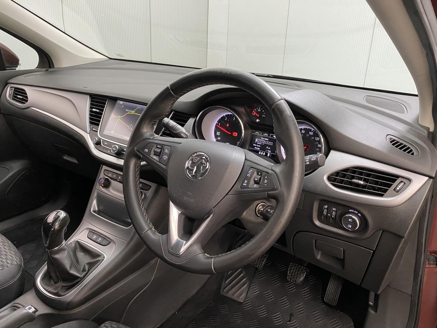 Vauxhall Astra 1.6 CDTi ecoTEC BlueInjection Tech Line Nav Sports Tourer 5dr Diesel Manual Euro 6 (s/s) (110 ps)