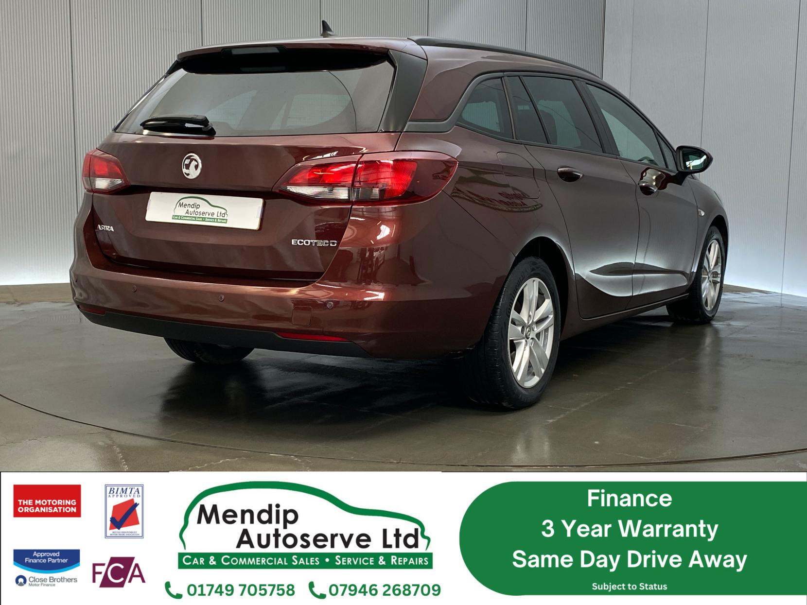 Vauxhall Astra 1.6 CDTi ecoTEC BlueInjection Tech Line Nav Sports Tourer 5dr Diesel Manual Euro 6 (s/s) (110 ps)