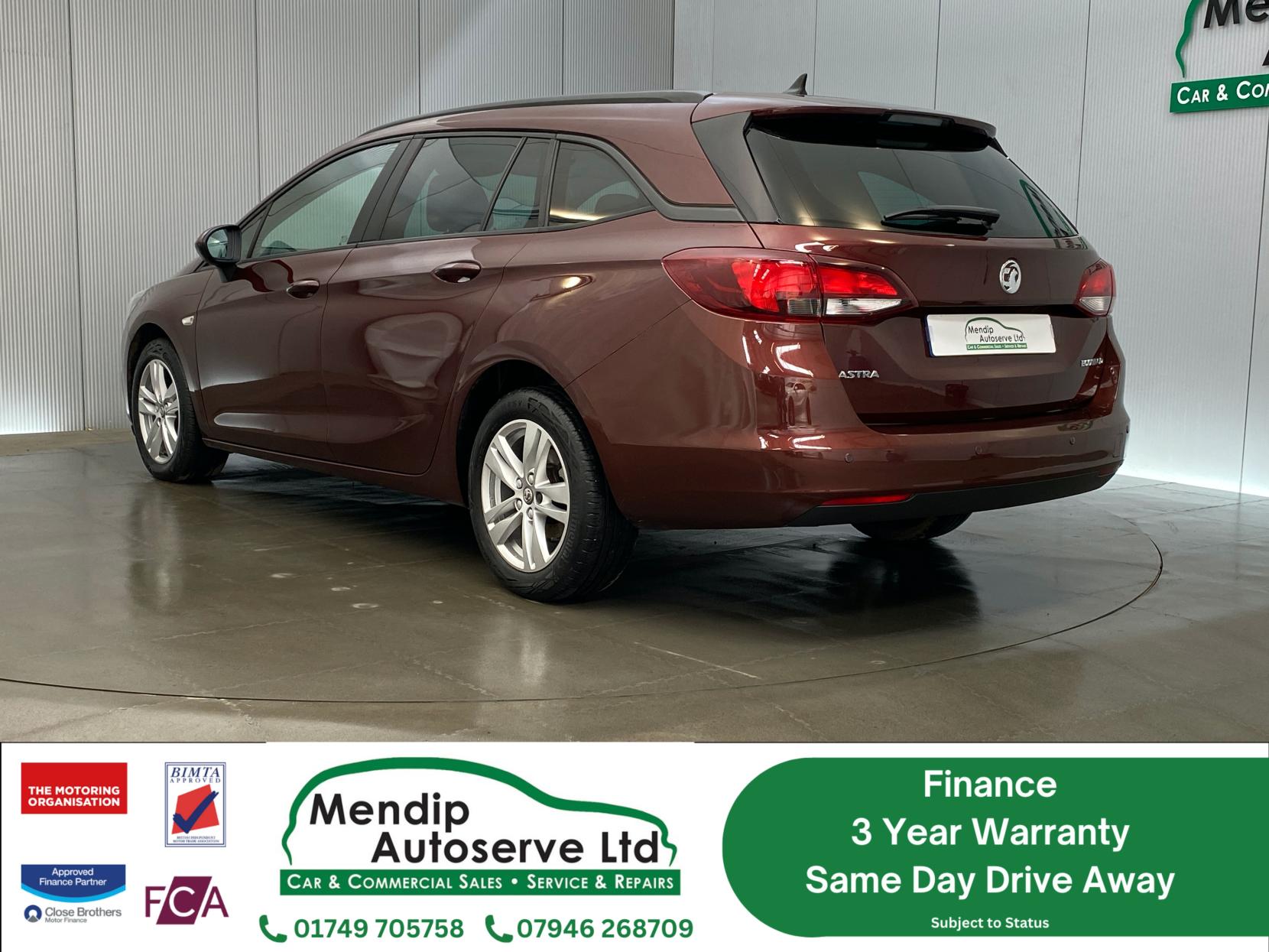 Vauxhall Astra 1.6 CDTi ecoTEC BlueInjection Tech Line Nav Sports Tourer 5dr Diesel Manual Euro 6 (s/s) (110 ps)