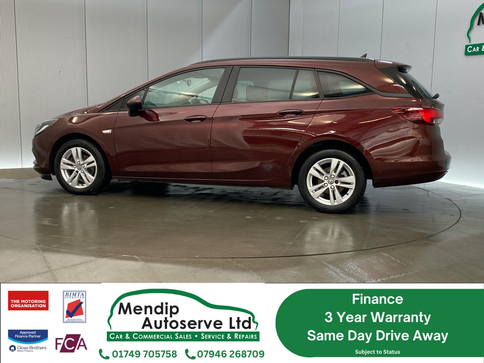 Vauxhall Astra 1.6 CDTi ecoTEC BlueInjection Tech Line Nav Sports Tourer 5dr Diesel Manual Euro 6 (s/s) (110 ps)
