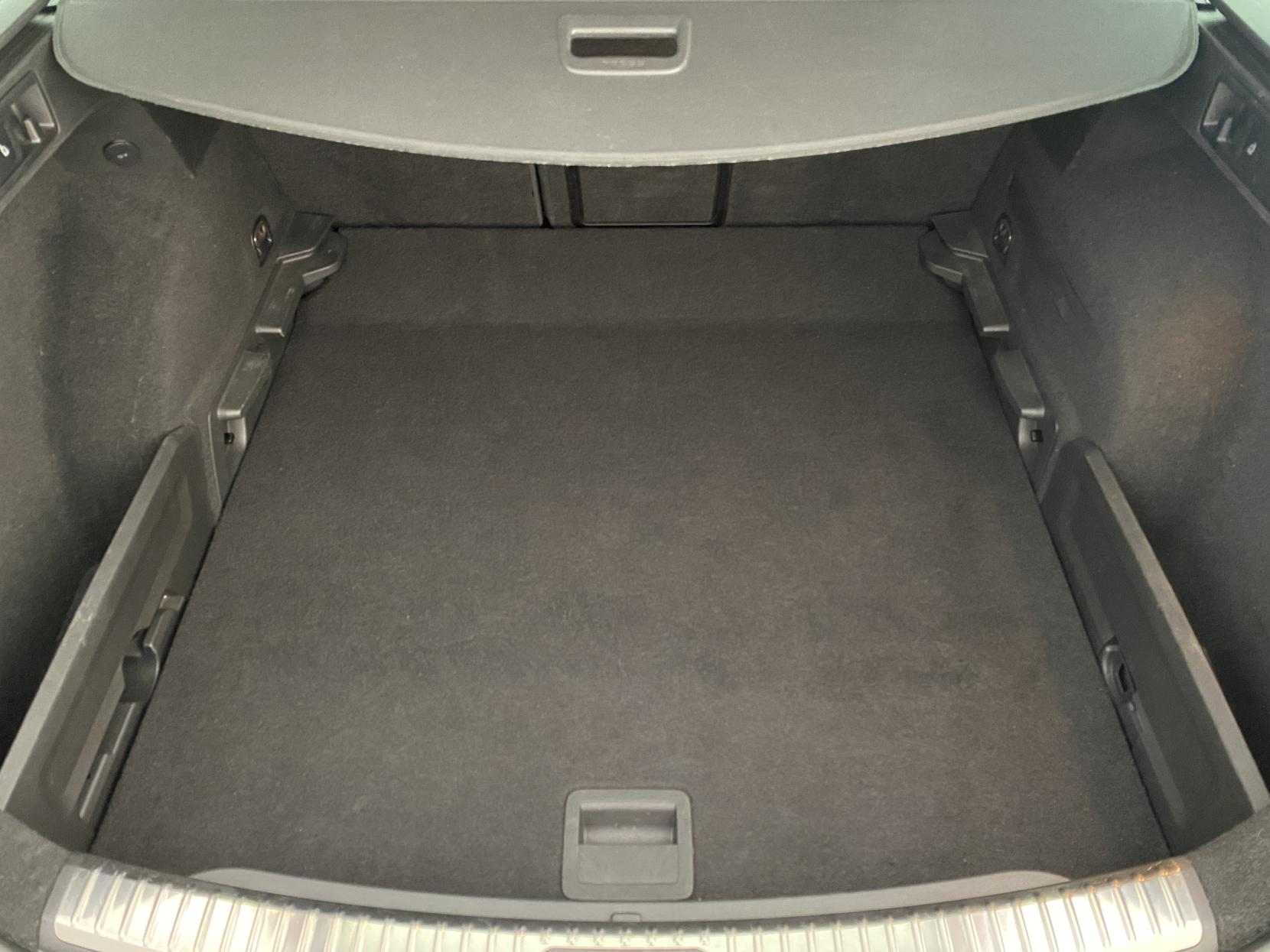 SEAT Leon 1.6 TDI SE Dynamic Technology ST 5dr Diesel Manual Euro 6 (s/s) (115 ps)
