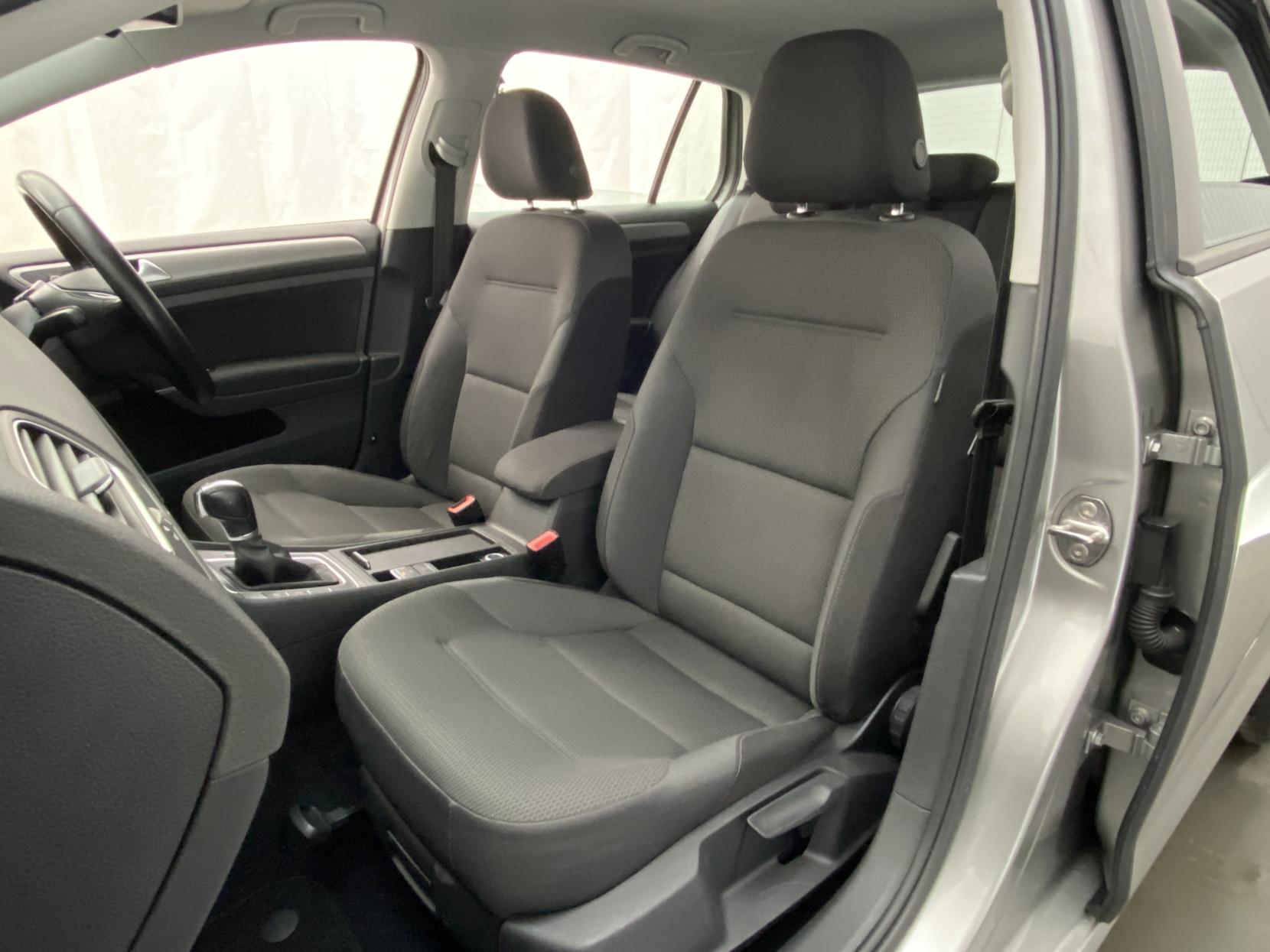Volkswagen Golf 1.6 TDI BlueMotion Tech Match Edition Hatchback 5dr Diesel DSG Euro 6 (s/s) (110 ps)