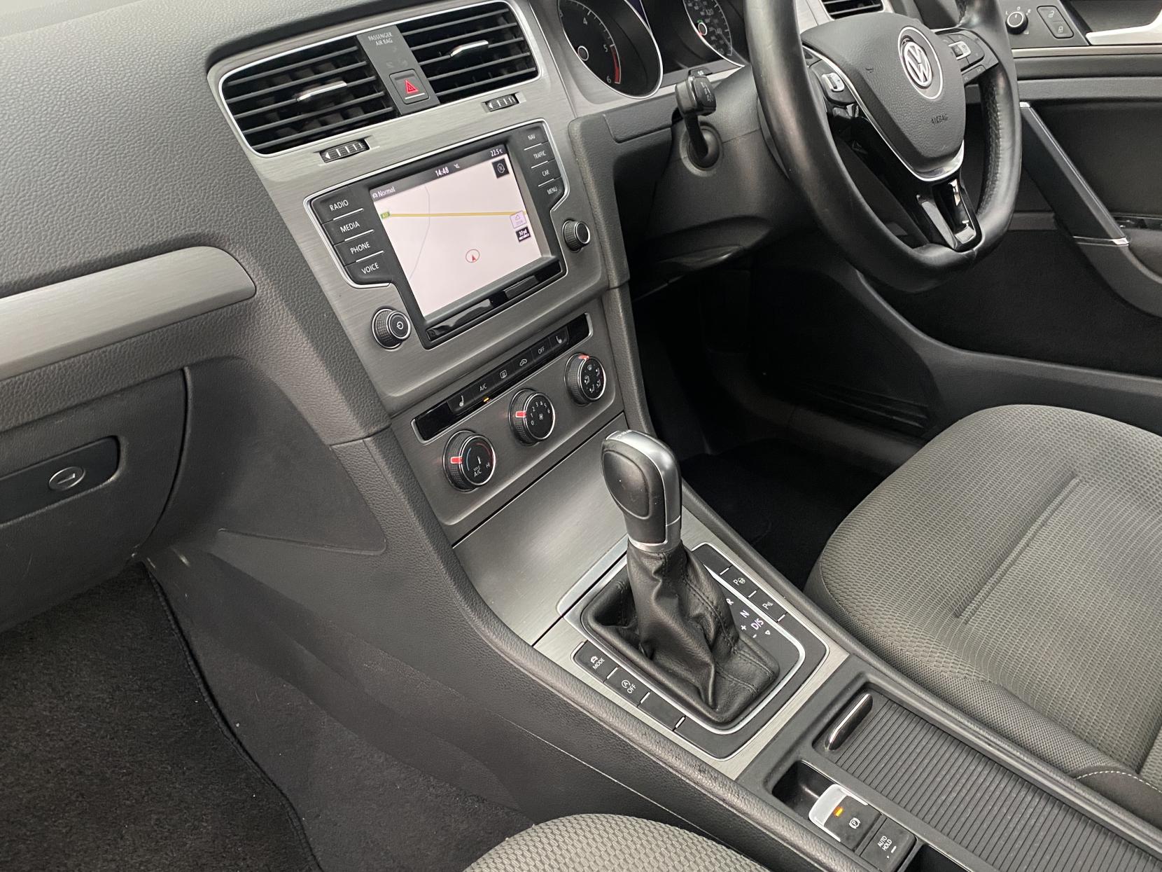 Volkswagen Golf 1.6 TDI BlueMotion Tech Match Edition Hatchback 5dr Diesel DSG Euro 6 (s/s) (110 ps)