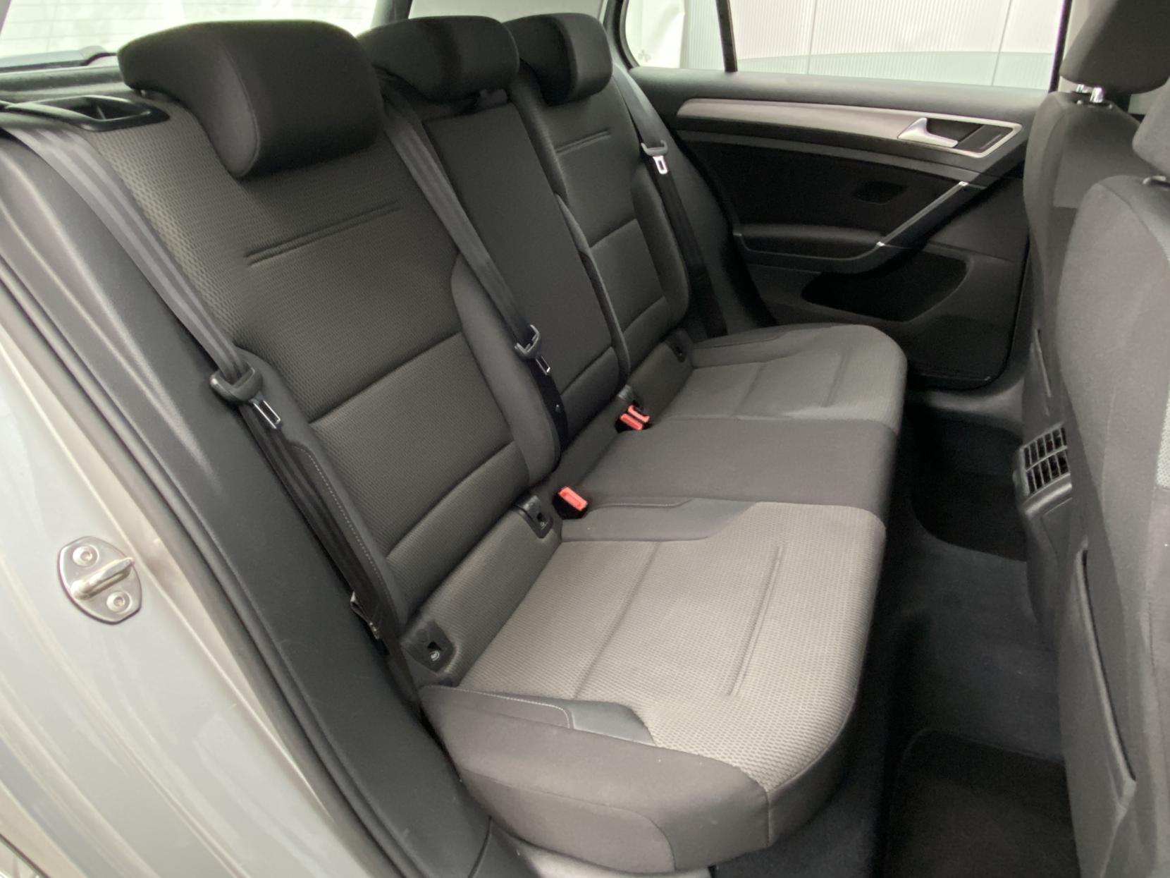 Volkswagen Golf 1.6 TDI BlueMotion Tech Match Edition Hatchback 5dr Diesel DSG Euro 6 (s/s) (110 ps)