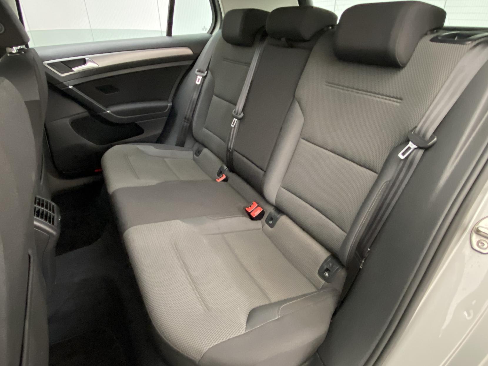 Volkswagen Golf 1.6 TDI BlueMotion Tech Match Edition Hatchback 5dr Diesel DSG Euro 6 (s/s) (110 ps)