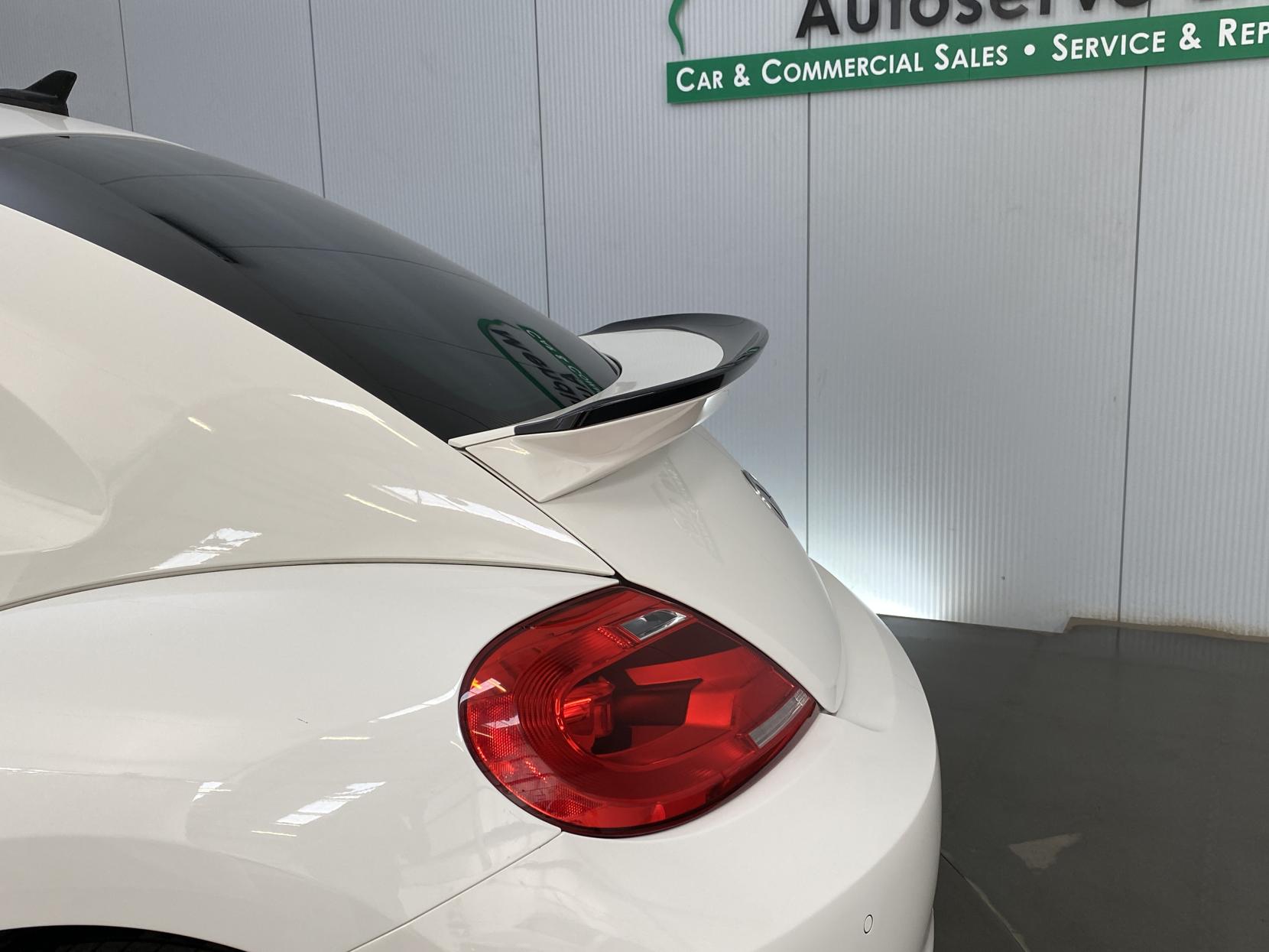 Volkswagen Beetle 2.0 TSI BlueMotion Tech Turbo Black Hatchback 3dr Petrol DSG Euro 6 (s/s) (220 ps)