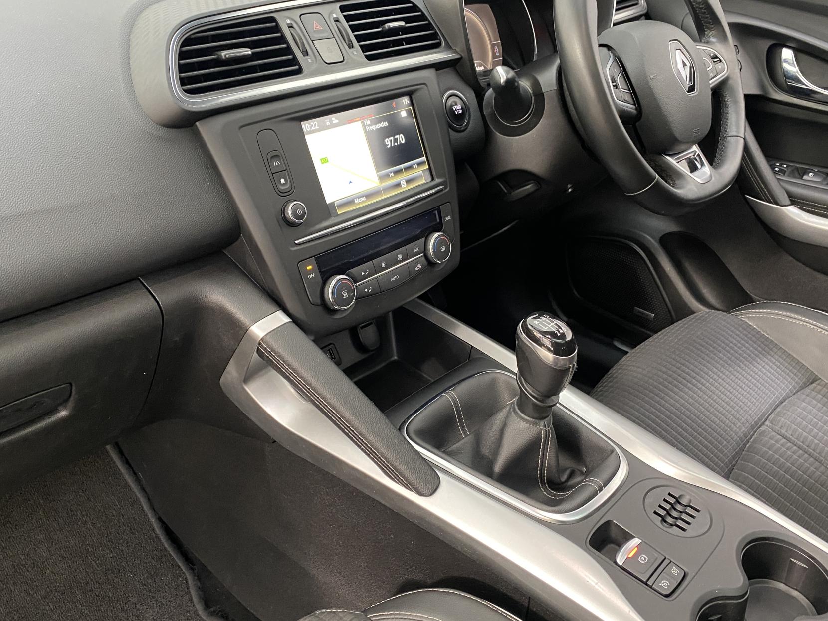 Renault Kadjar 1.5 dCi Signature Nav SUV 5dr Diesel Manual Euro 6 (s/s) (110 ps)