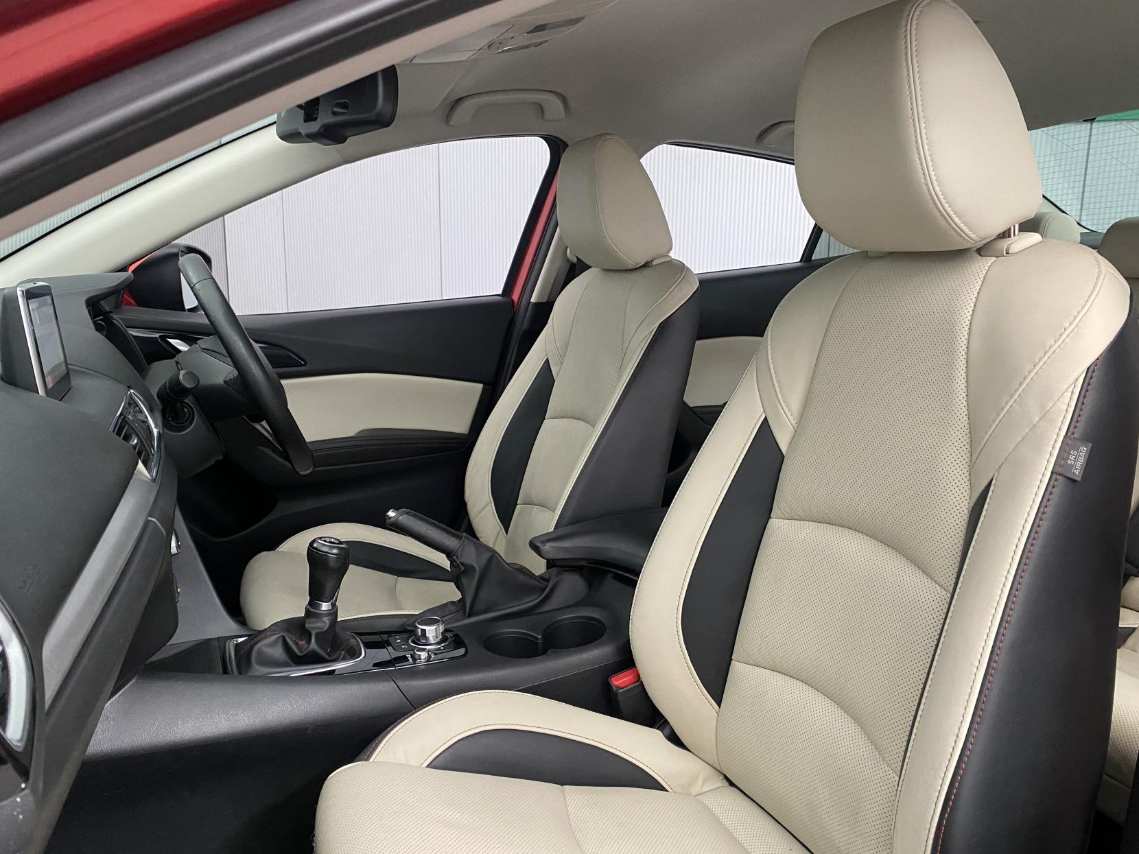 Mazda Mazda3 2.0 SKYACTIV-G Sport Nav Fastback 4dr Petrol Manual Euro 5 (s/s) (120 ps)