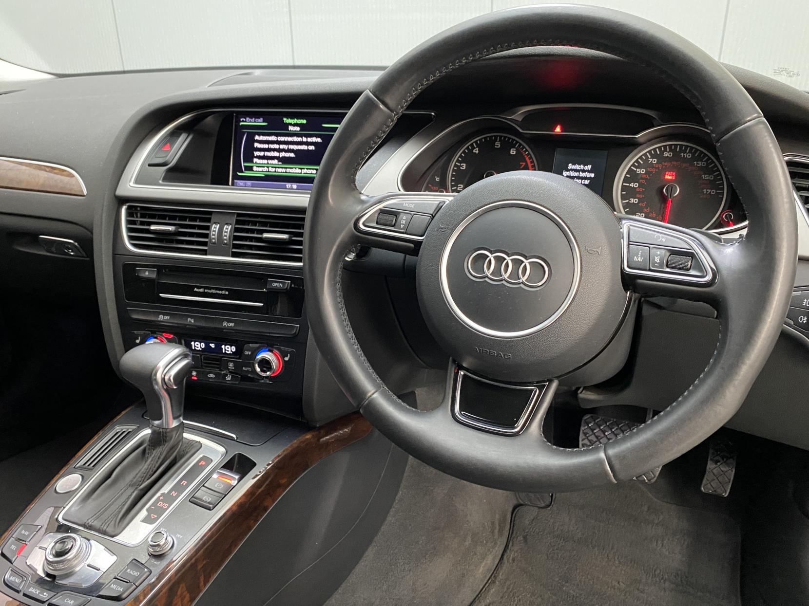 Audi A4 Allroad 2.0 TFSI Estate 5dr Petrol S Tronic quattro Euro 5 (s/s) (211 ps)