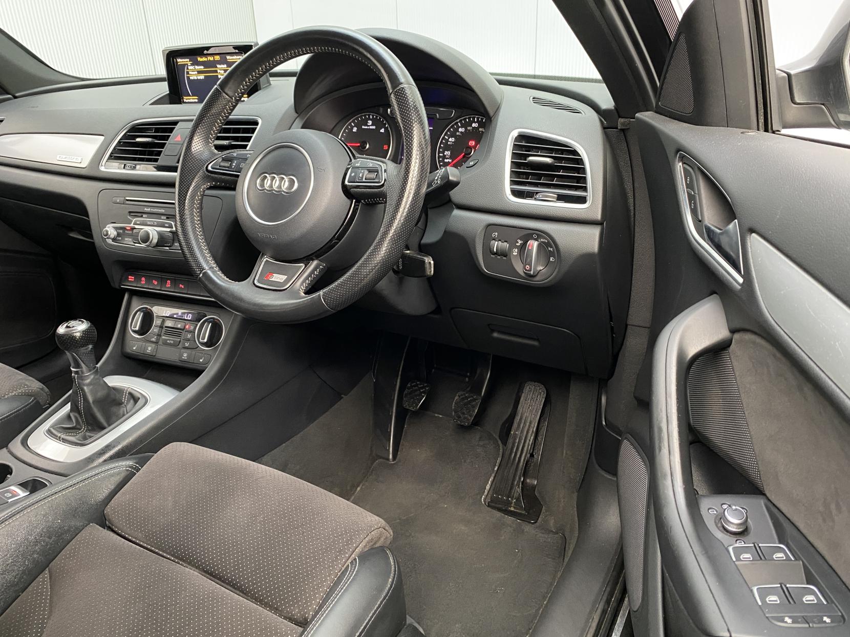 Audi Q3 2.0 TDI S line Plus SUV 5dr Diesel Manual quattro Euro 6 (s/s) (184 ps)
