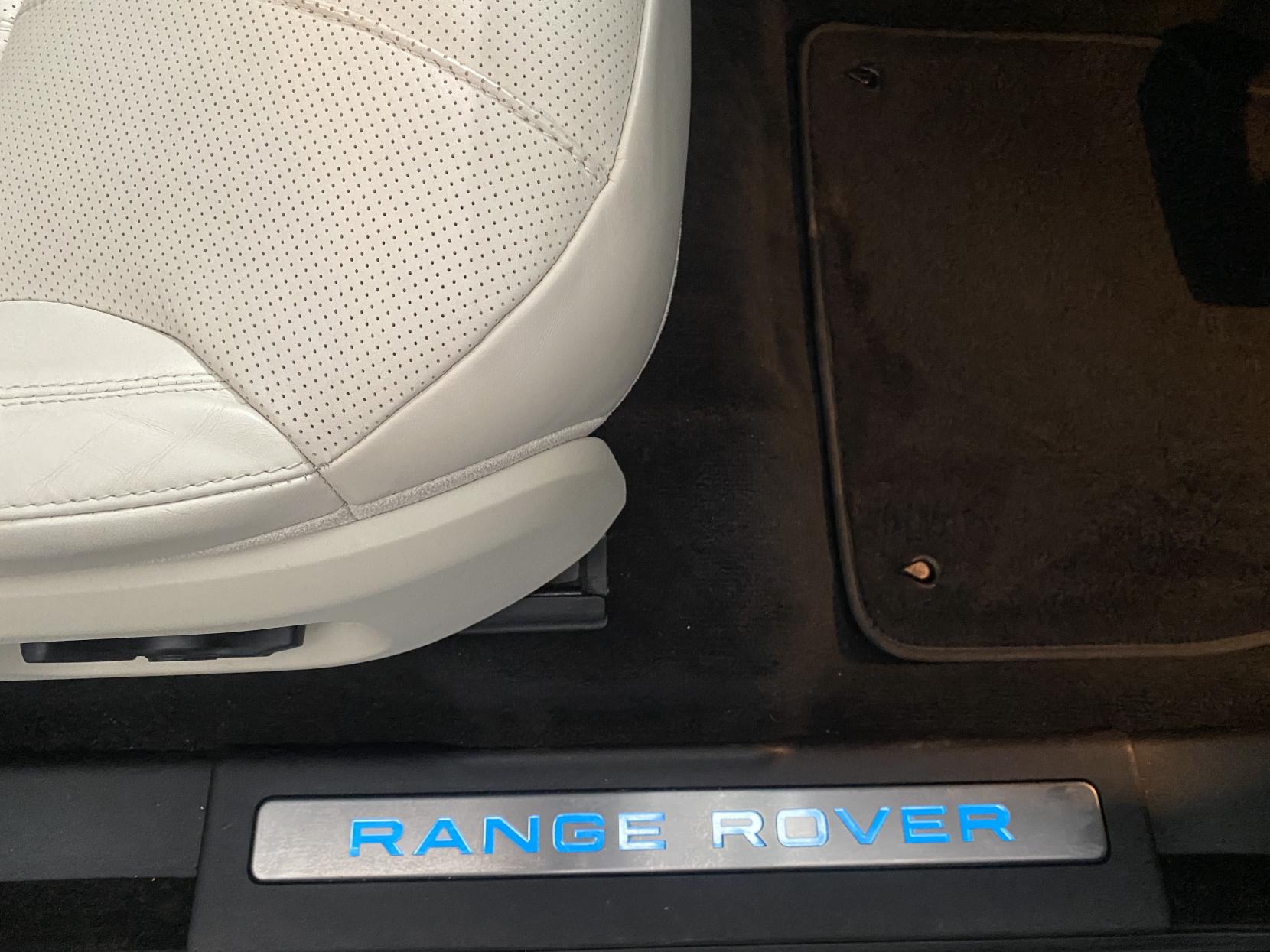 Land Rover Range Rover Evoque 2.0 SD4 HSE Dynamic SUV 5dr Diesel Auto 4WD Euro 6 (s/s) (240 ps)