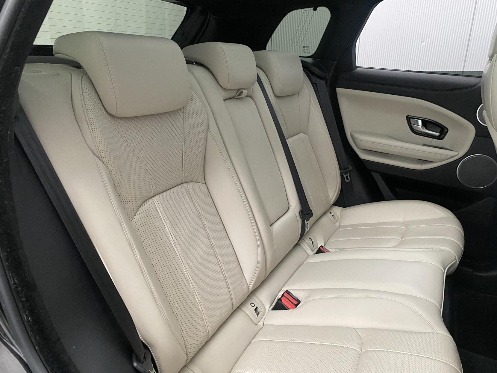 Land Rover Range Rover Evoque 2.0 SD4 HSE Dynamic SUV 5dr Diesel Auto 4WD Euro 6 (s/s) (240 ps)