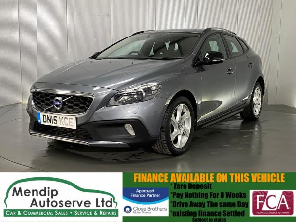 Volvo V40 Cross Country 1.6 D2 Lux Hatchback 5dr Diesel Powershift Euro 5 (s/s) (115 ps)