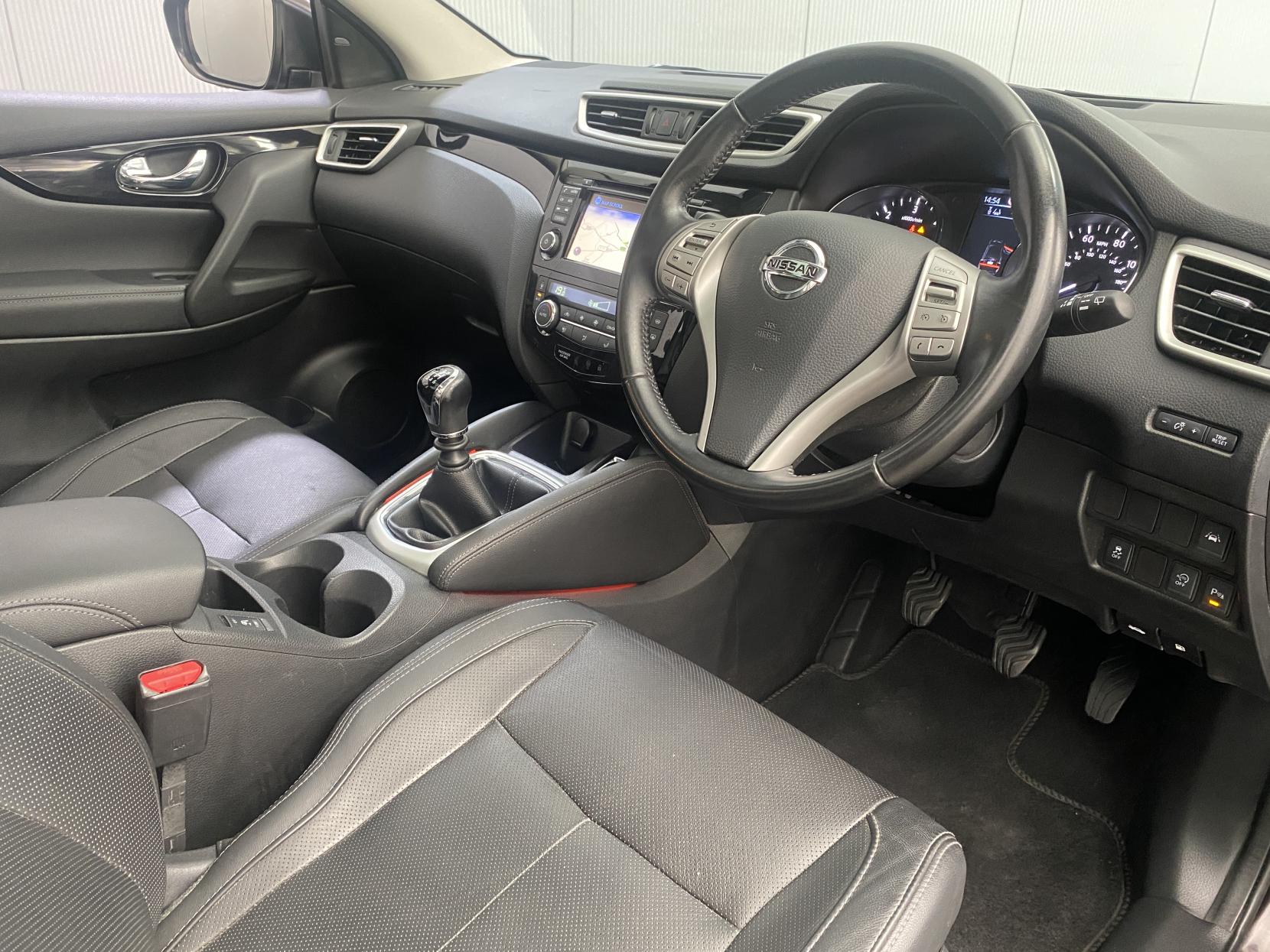 Nissan Qashqai 1.5 dCi Tekna SUV 5dr Diesel Manual 2WD Euro 6 (s/s) (110 ps)