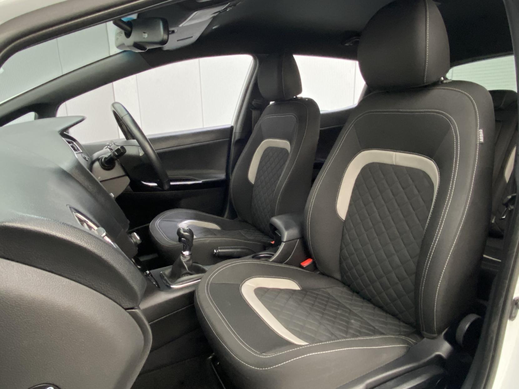 Kia Ceed 1.6 CRDi GT-Line Hatchback 5dr Diesel Manual Euro 6 (s/s) (134 bhp)