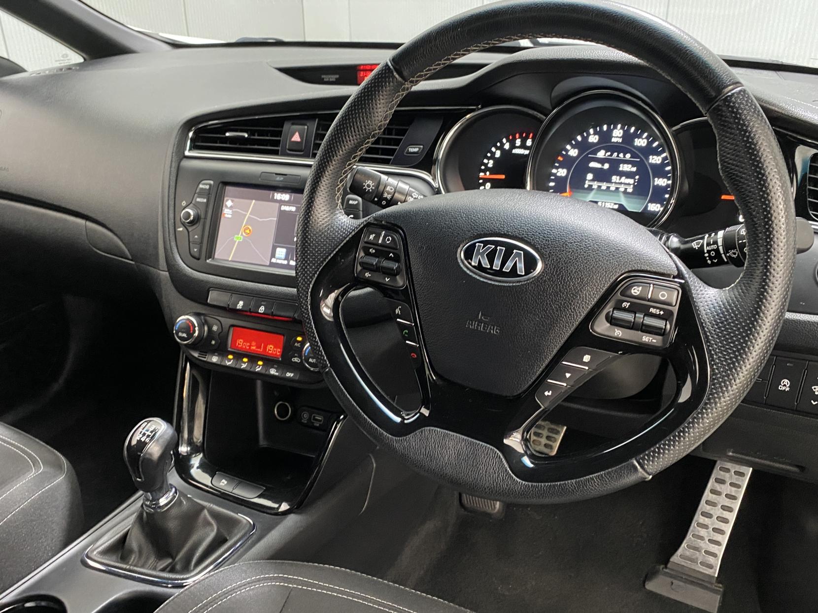 Kia Ceed 1.6 CRDi GT-Line Hatchback 5dr Diesel Manual Euro 6 (s/s) (134 bhp)