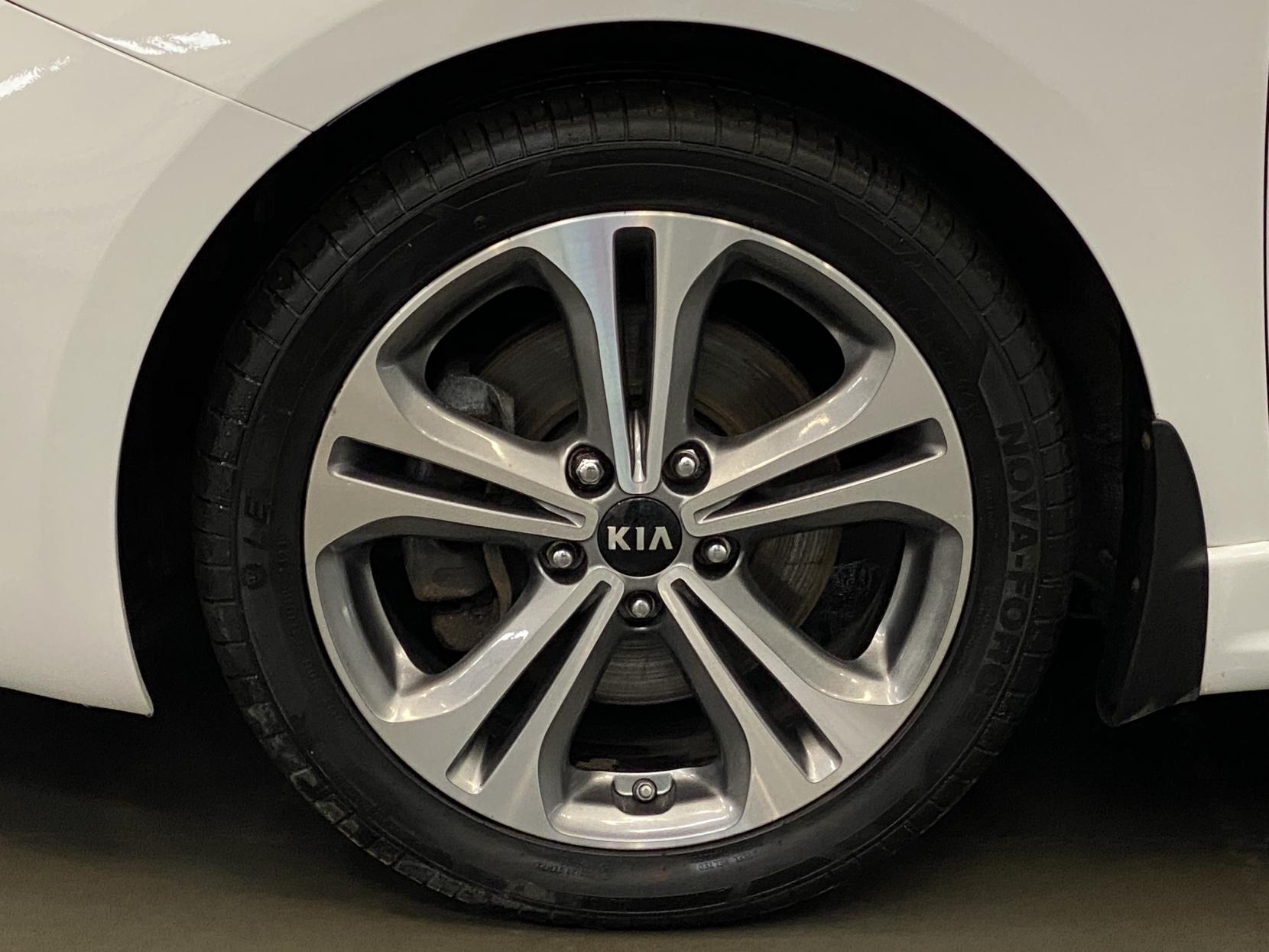 Kia Ceed 1.6 CRDi GT-Line Hatchback 5dr Diesel Manual Euro 6 (s/s) (134 bhp)
