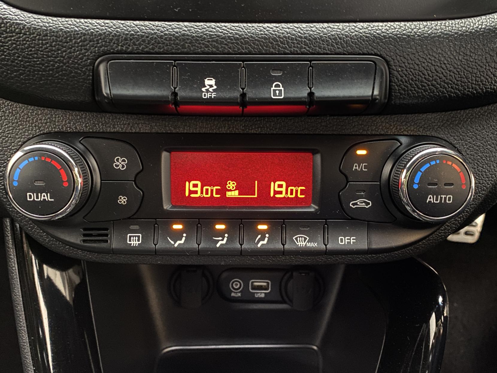 Kia Ceed 1.6 CRDi GT-Line Hatchback 5dr Diesel Manual Euro 6 (s/s) (134 bhp)