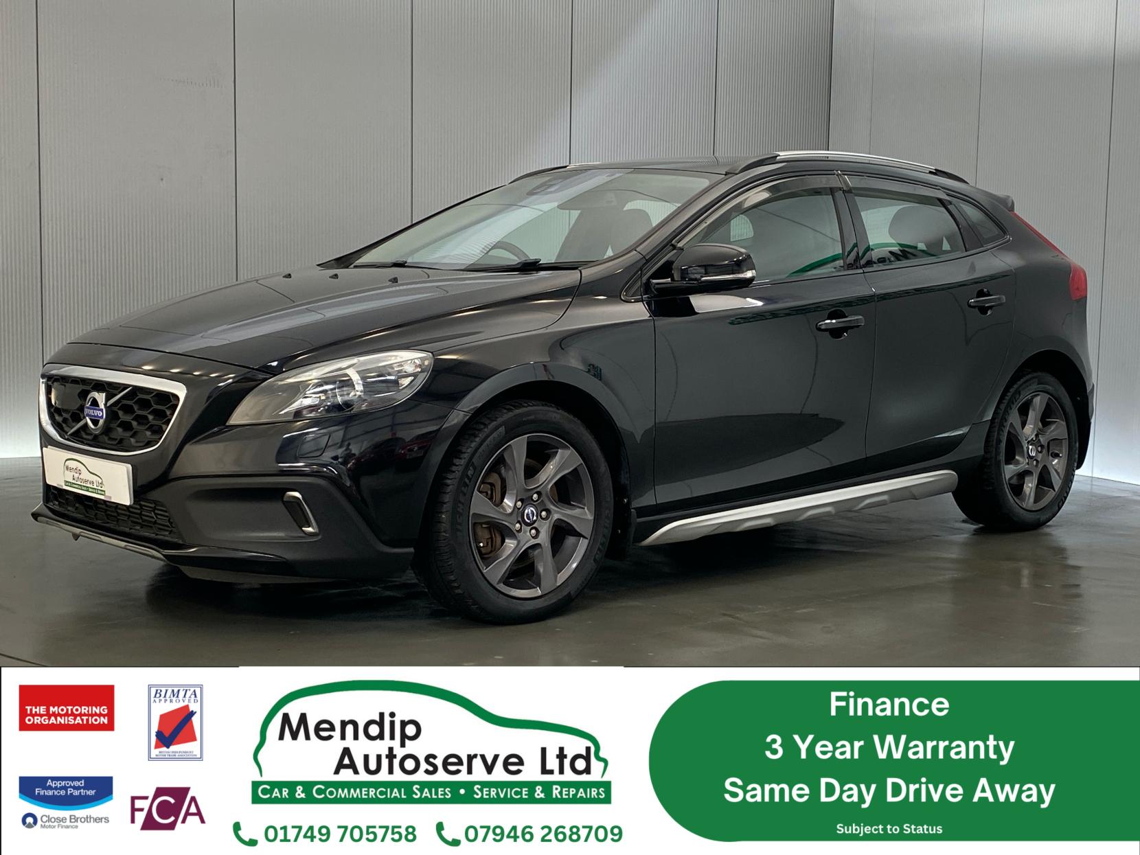 Volvo V40 Cross Country 2.0 T5 Lux Nav Hatchback 5dr Petrol Geartronic AWD Euro 6 (s/s) (245 ps)