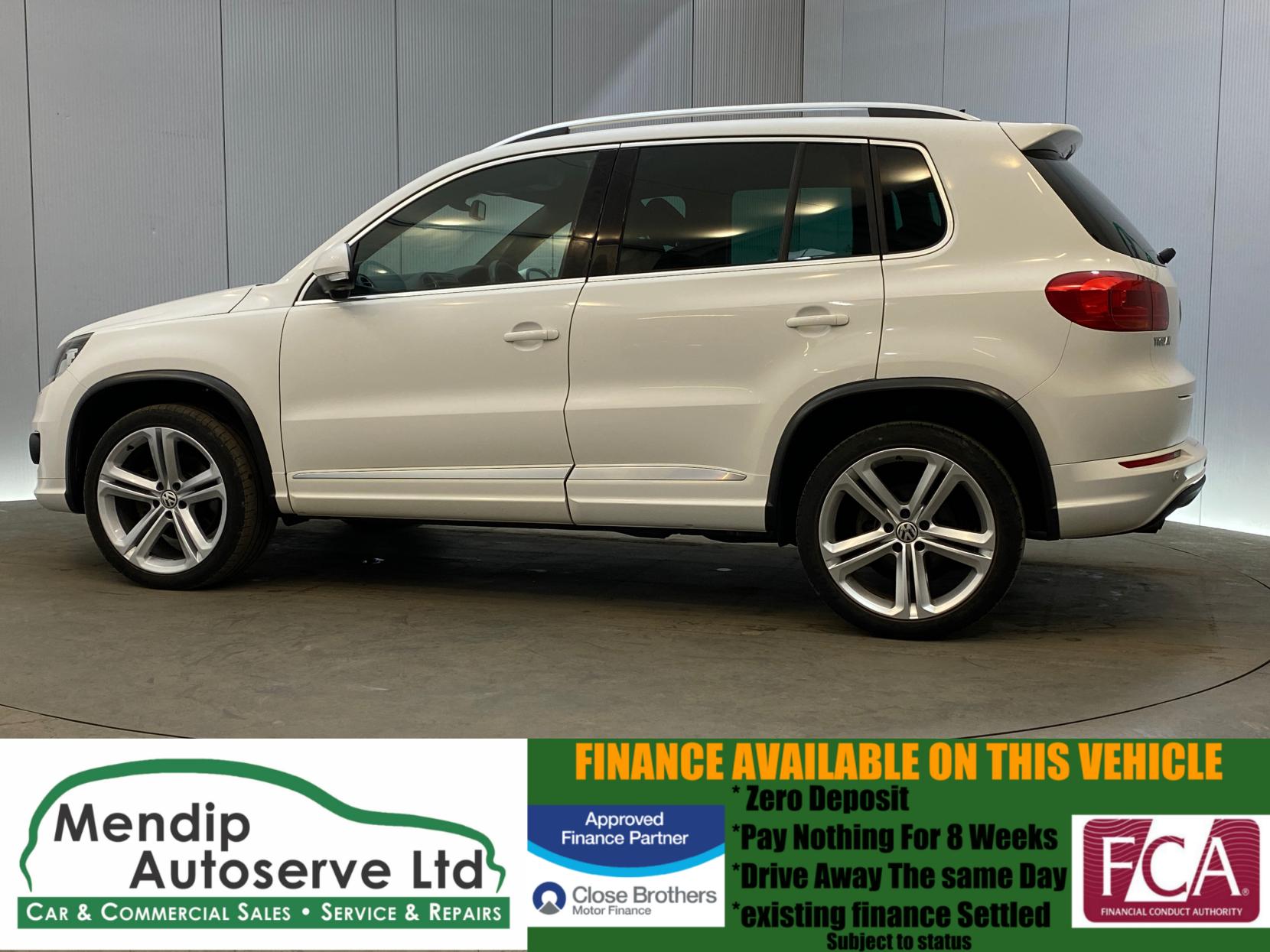 Volkswagen Tiguan 2.0 TSI R-Line SUV 5dr Petrol DSG 4WD Euro 5 (210 ps)