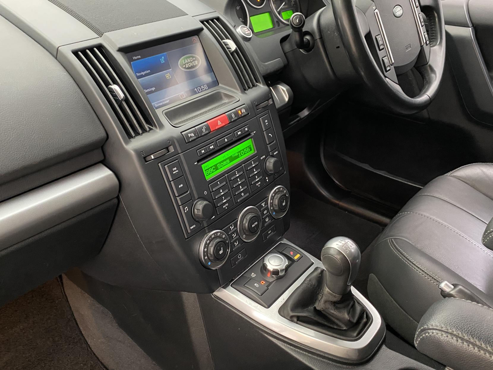 Land Rover Freelander 2 2.2 TD4 XS SUV 5dr Diesel Manual 4WD Euro 5 (s/s) (150 ps)