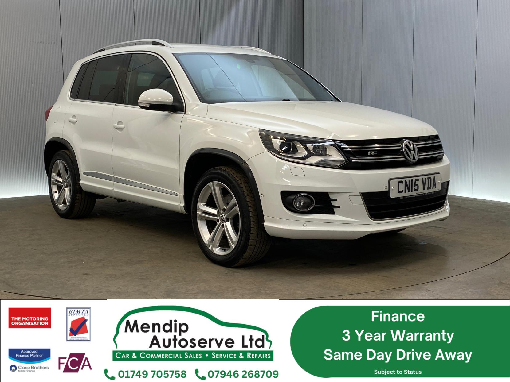 Volkswagen Tiguan 2.0 TDI BlueMotion Tech R-Line SUV 5dr Diesel Manual 4WD Euro 5 (s/s) (Nav) (140 ps)