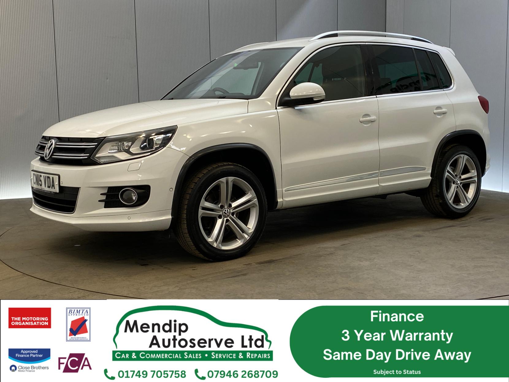 Volkswagen Tiguan 2.0 TDI BlueMotion Tech R-Line SUV 5dr Diesel Manual 4WD Euro 5 (s/s) (Nav) (140 ps)