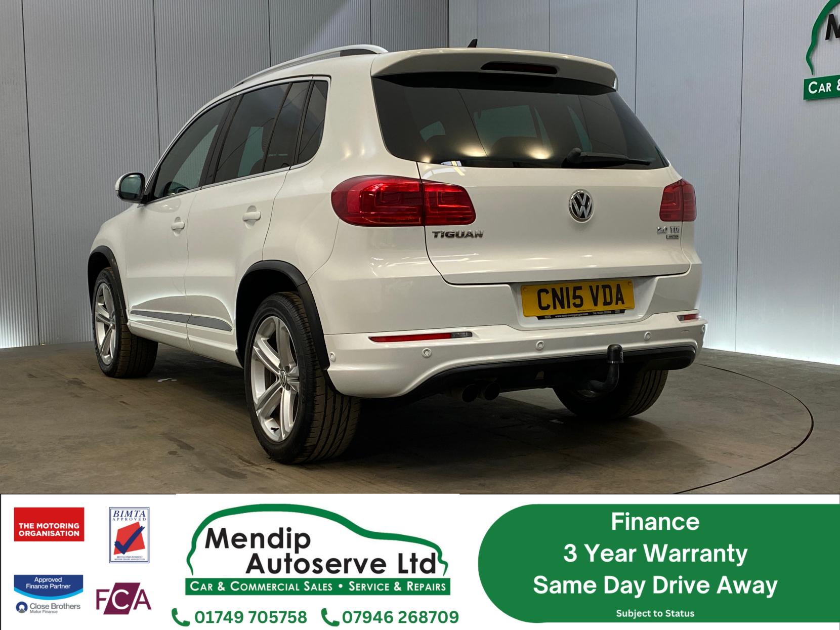 Volkswagen Tiguan 2.0 TDI BlueMotion Tech R-Line SUV 5dr Diesel Manual 4WD Euro 5 (s/s) (Nav) (140 ps)