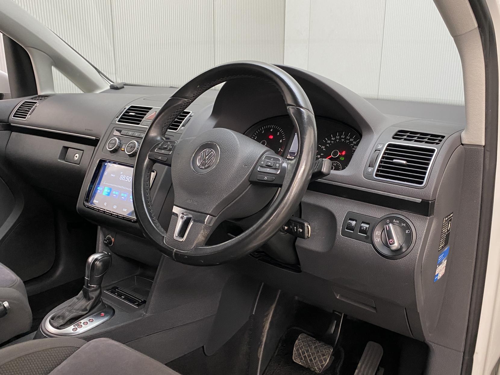 Volkswagen Touran 1.4 TSI SE MPV 5dr Petrol DSG Euro 5 (140 ps)
