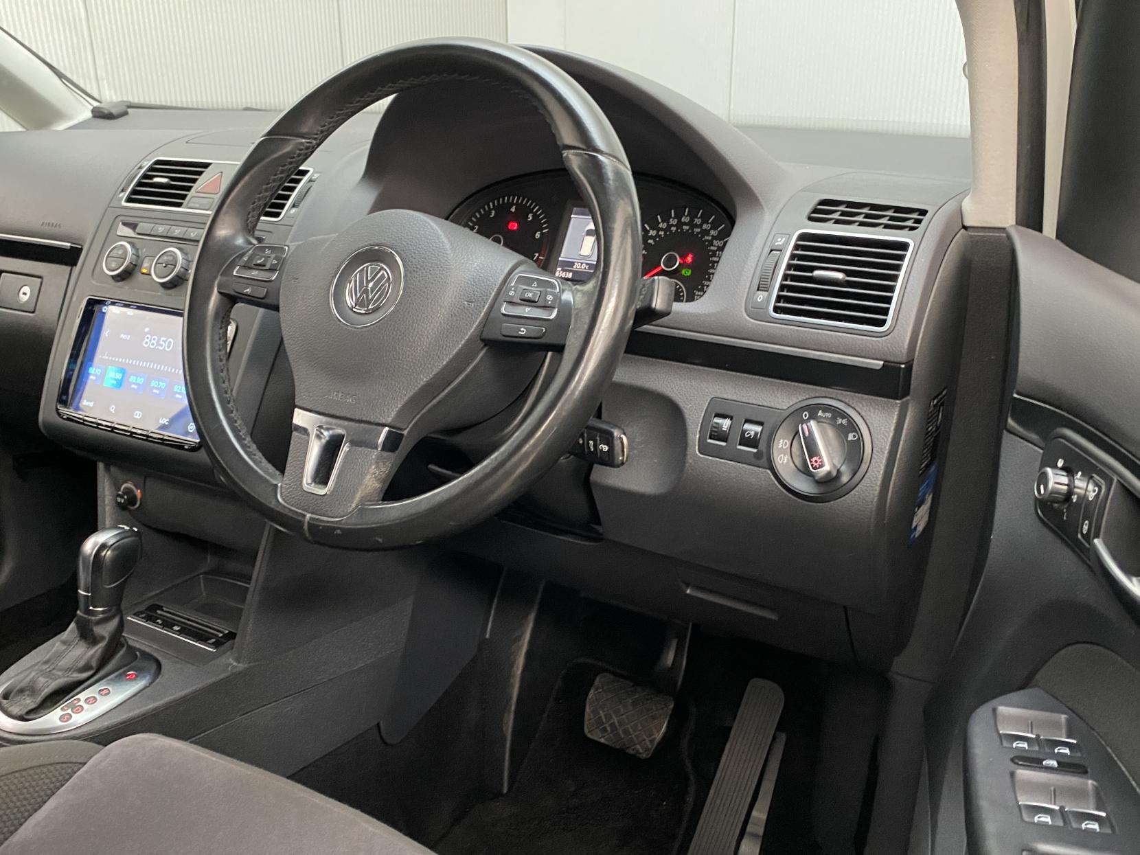 Volkswagen Touran 1.4 TSI SE MPV 5dr Petrol DSG Euro 5 (140 ps)
