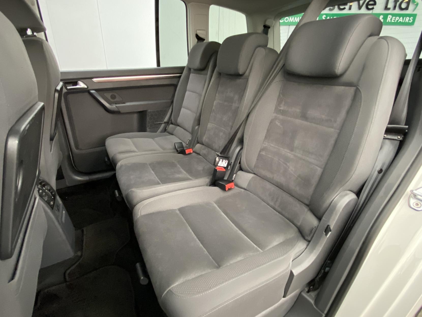 Volkswagen Touran 1.4 TSI SE MPV 5dr Petrol DSG Euro 5 (140 ps)