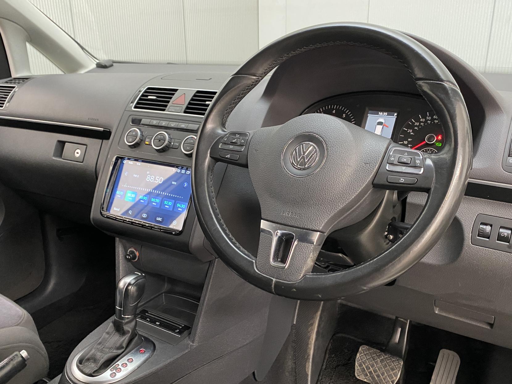 Volkswagen Touran 1.4 TSI SE MPV 5dr Petrol DSG Euro 5 (140 ps)