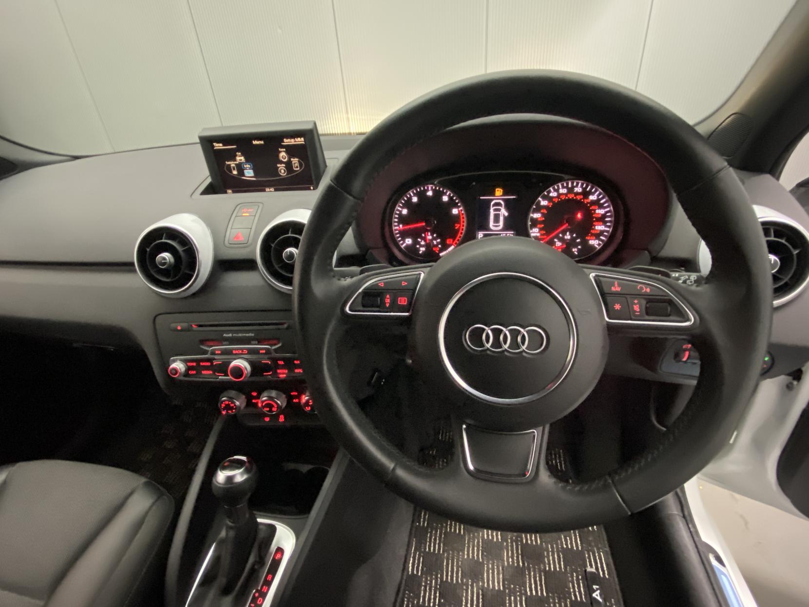 Audi A1 1.4 TFSI Contrast Edition Plus Sportback 5dr Petrol S Tronic Euro 5 (s/s) (122 ps)