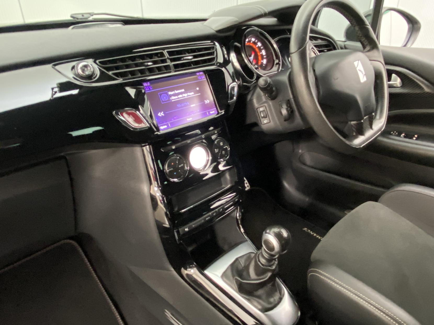 DS AUTOMOBILES DS 3 1.6 THP Performance Hatchback 3dr Petrol Manual Euro 6 (s/s) (210 ps)